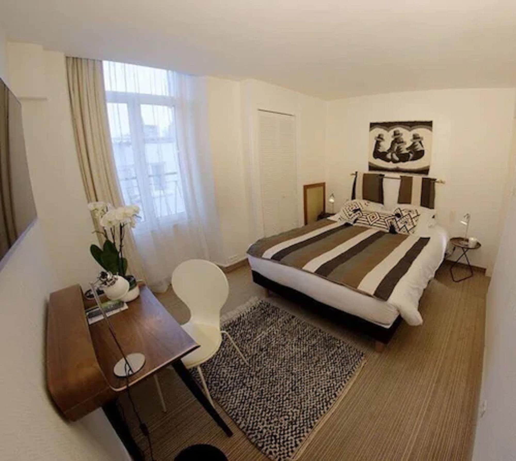 Hotel Moderna
